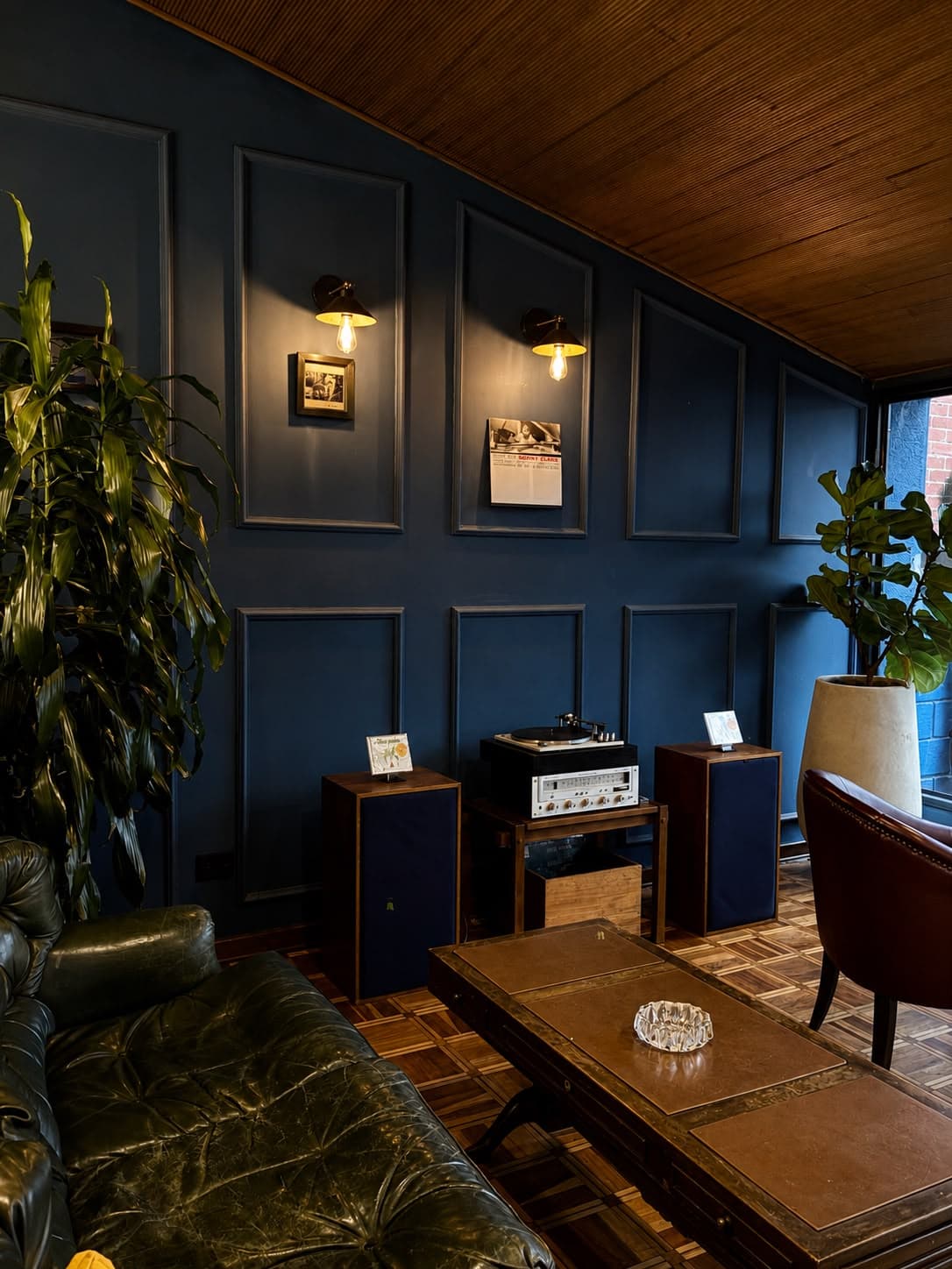 El rincón del tocadiscos en Casa Hemingway