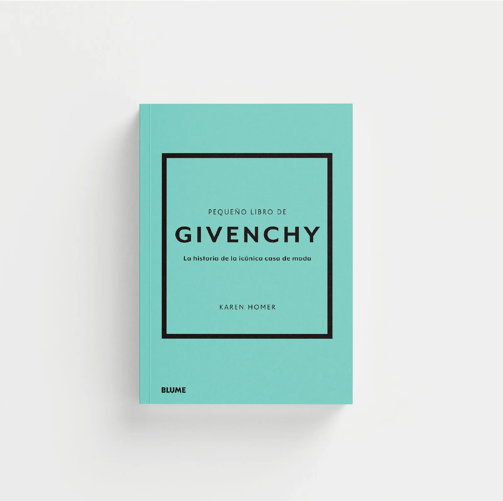 Pequeño libro de Givenchy