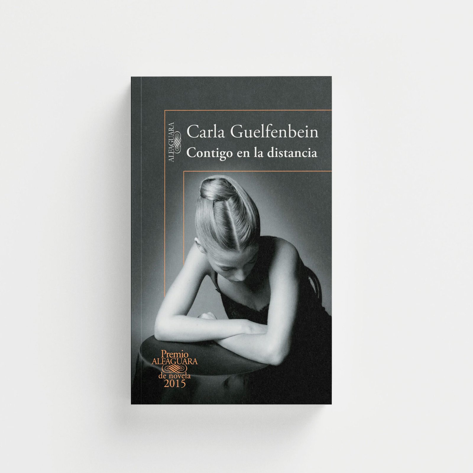 Contigo en la distancia